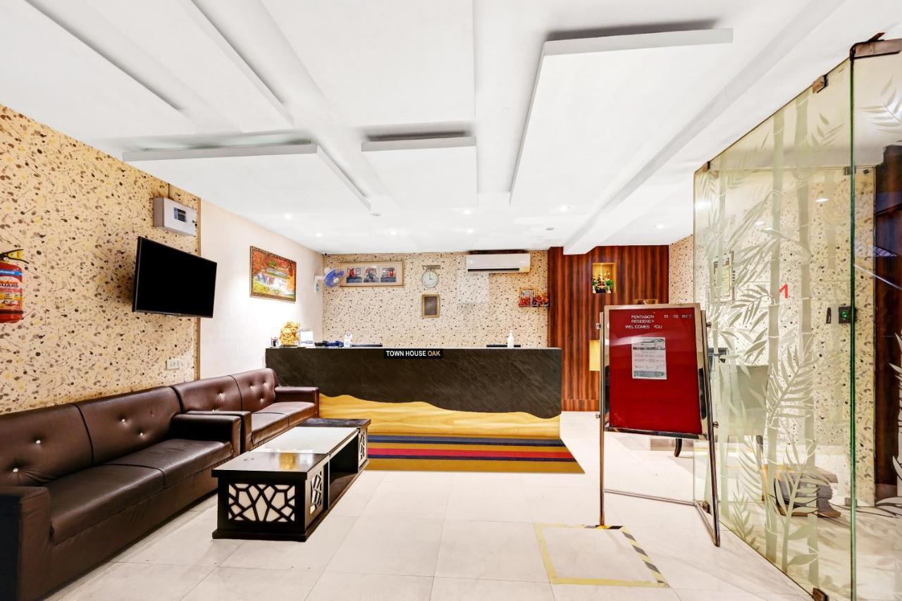 Townhouse Oak Pentagon Residency Hotel Bhubaneswar Exterior foto