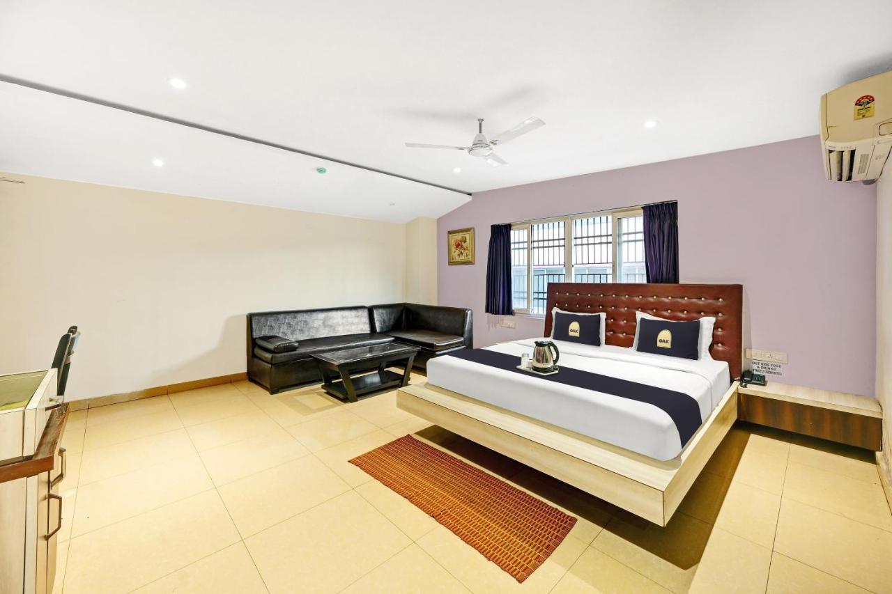Townhouse Oak Pentagon Residency Hotel Bhubaneswar Exterior foto